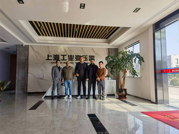 Тепло та щиро вітаємо єгипетських клієнтів фізично відвідати нашу майстерню!